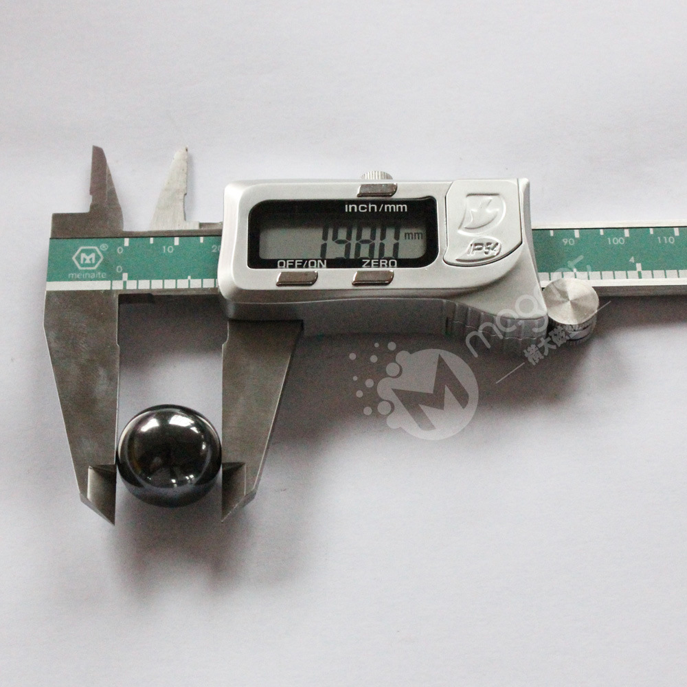 D20   品质工厂：保健益智圆球磁铁，抛光铁氧体黑色按摩磁球