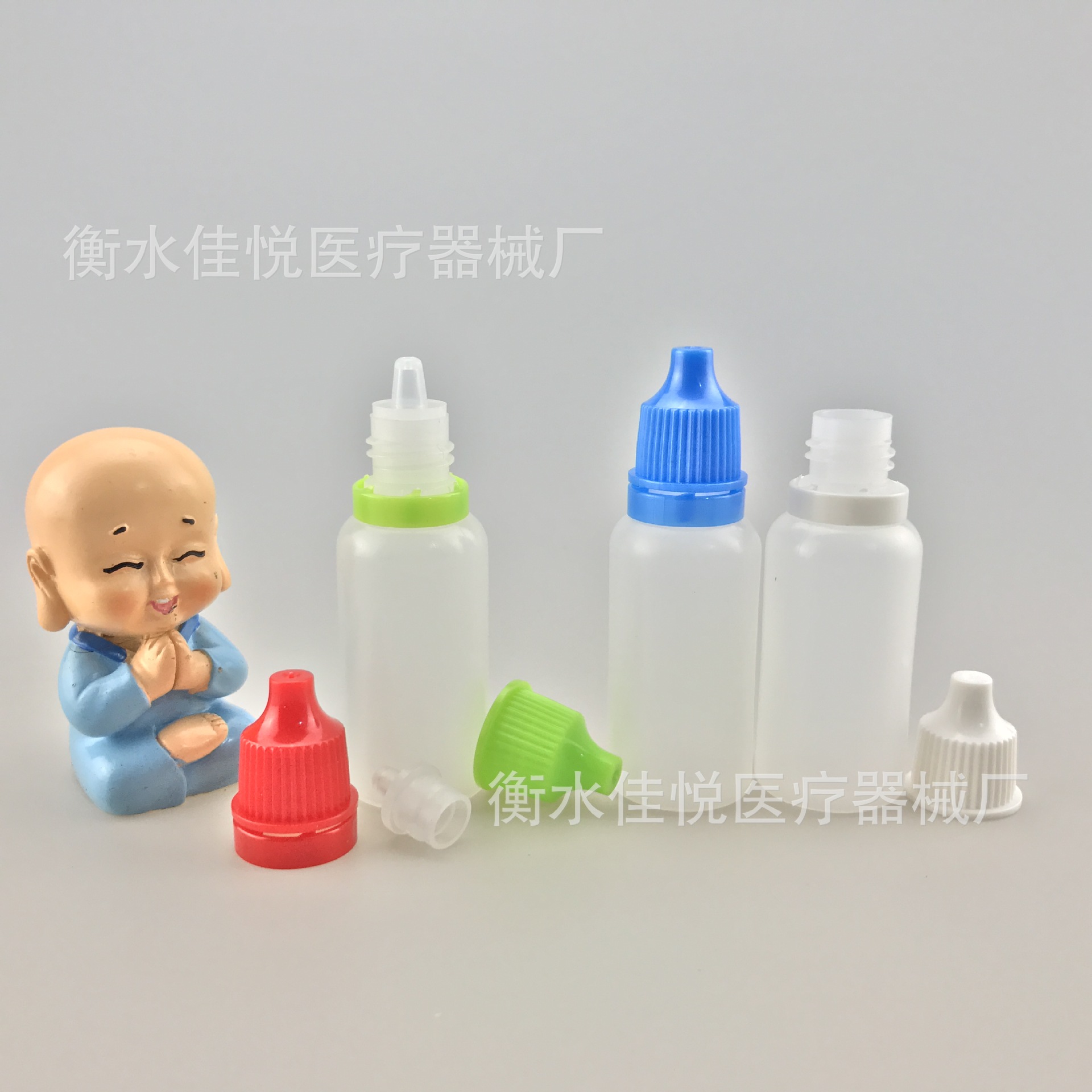 En stock 15ml botella de gota botella de tinta multicolor botella de aceite esencial sub-embalaje PE botella de plástico botella de líquido