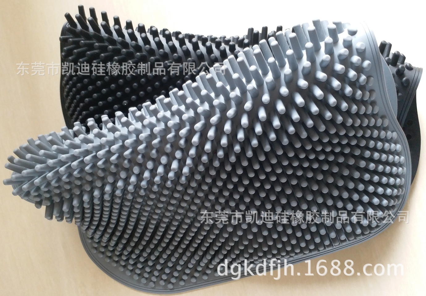 新款硅胶弹性汽车座垫 易清洁 办公家居透气通用型硅胶坐垫