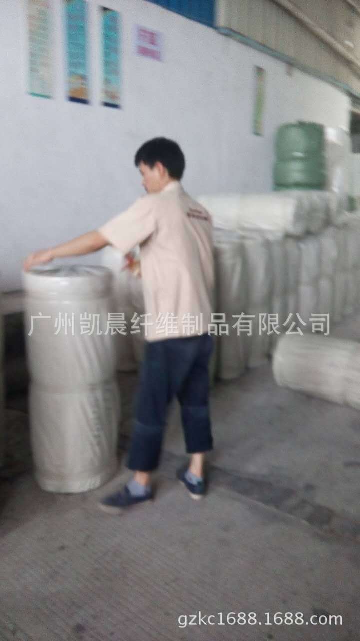 过滤棉包装现场