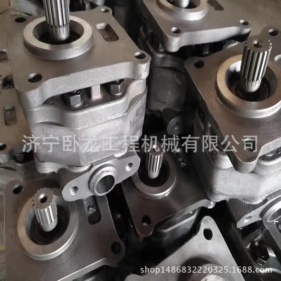 推土机配件D53/57/58用齿轮泵转向泵07429-71203