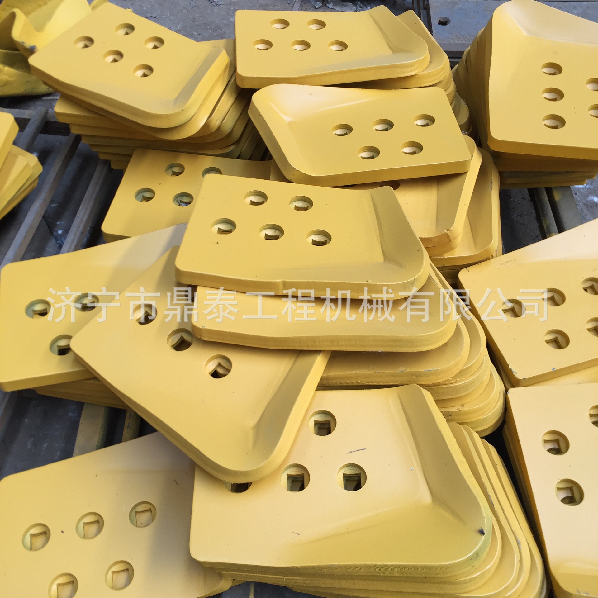 山推SD13推土机左右刀角 10Y-80B-00002  10Y-80B-00001