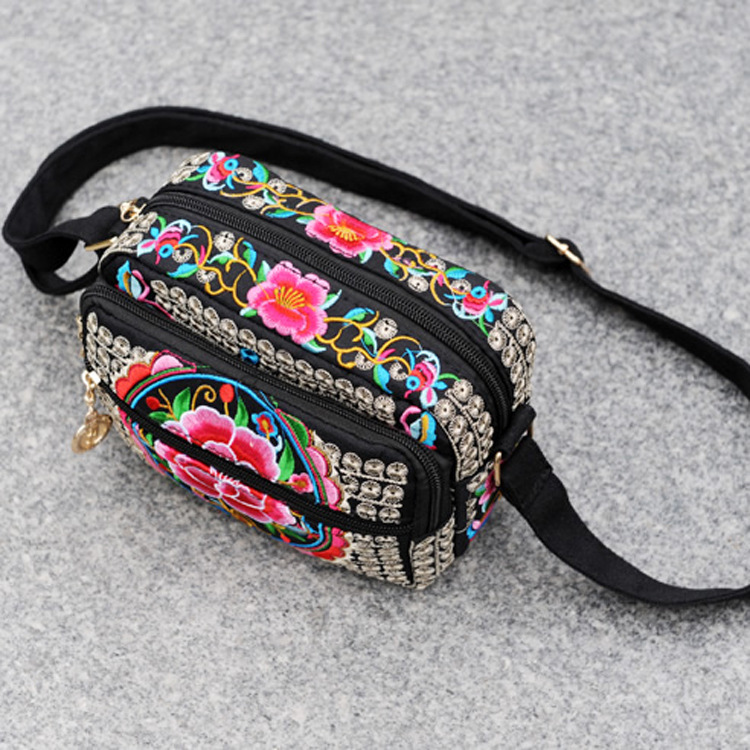 Directo de fábrica Nueva Yunnan estilo étnico bordado bolsa de mensajero de las mujeres bolsa pequeña bolsa ligera simple retro bolsa casual