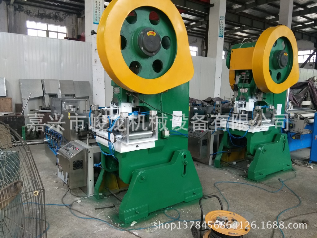 JL-XY40-4型满版压花纹、压点圆片形卸妆棉化妆棉机械设备