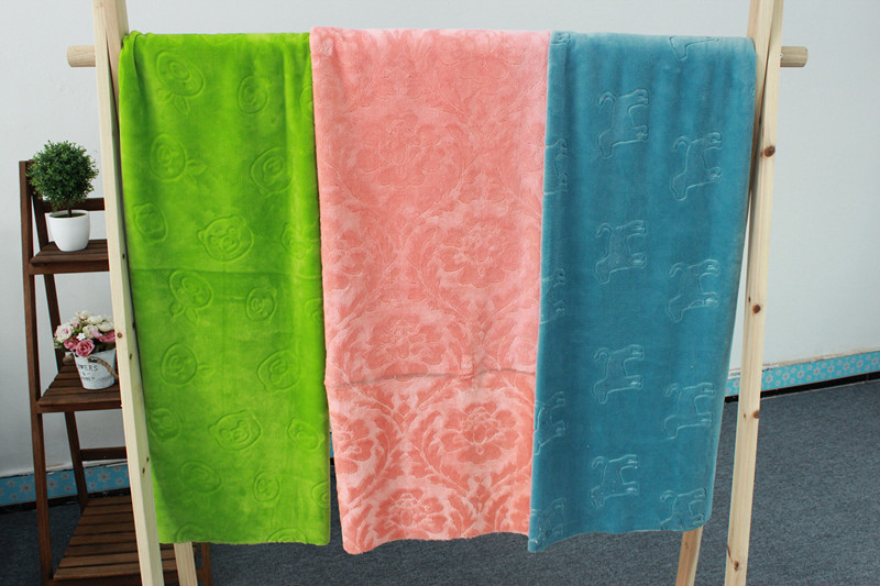 厂家批发剪花法兰绒面料双面法兰绒剪花可根据客户来样做花型