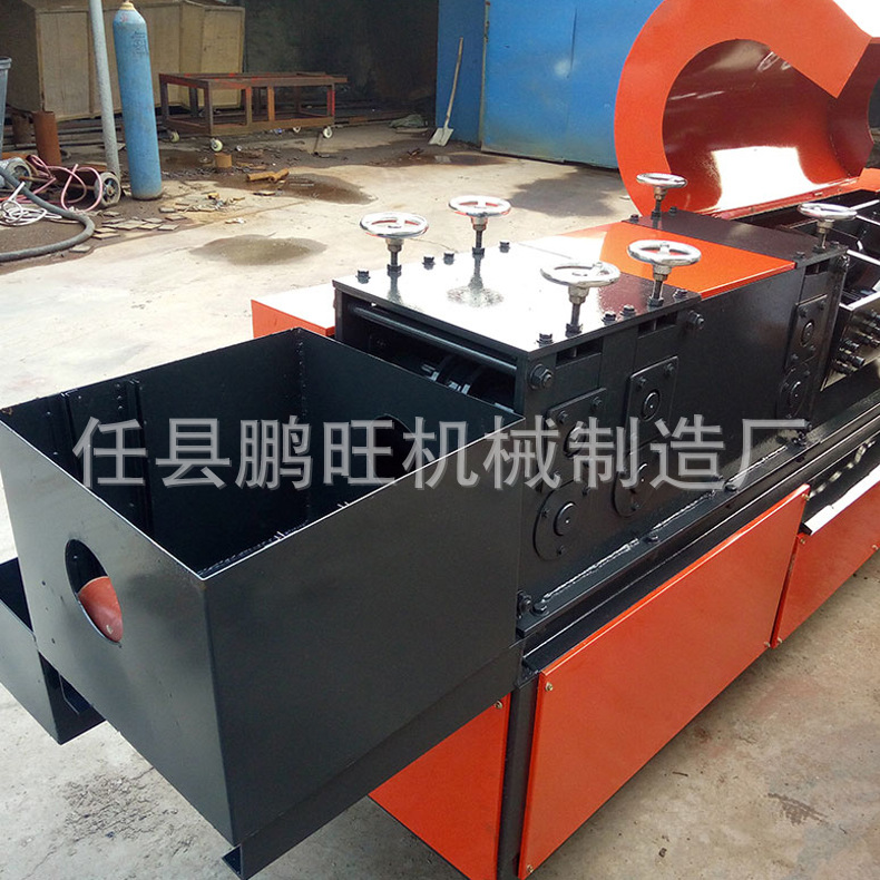 鹏旺钢管除锈刷漆调直机价格脚手架钢管调直除锈刷漆一体机