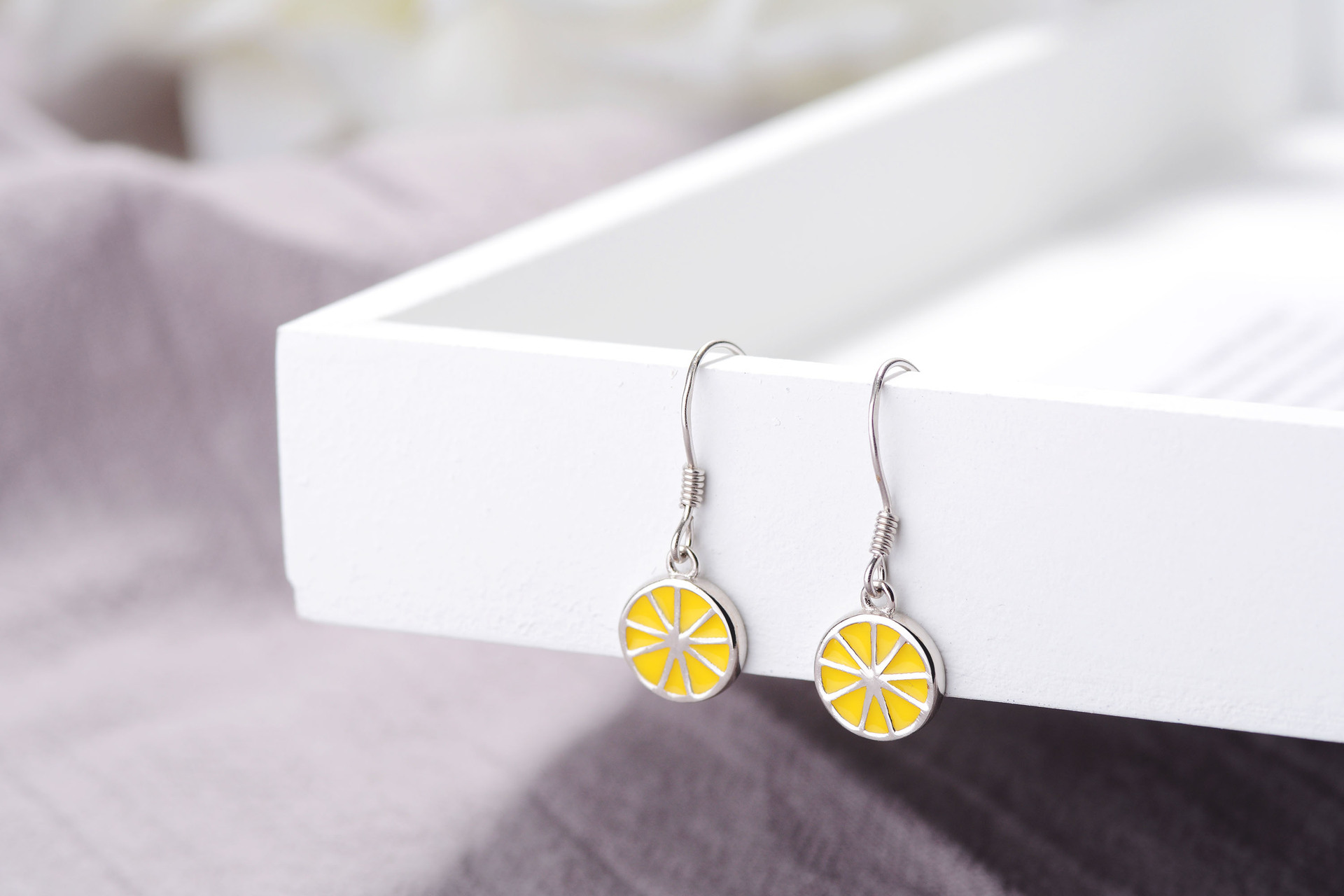 Chic Lemon Earrings