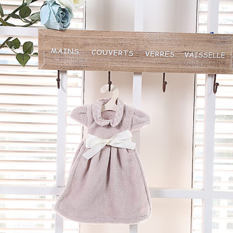 57F8D1F556775410B1D3AE3F7D10B6