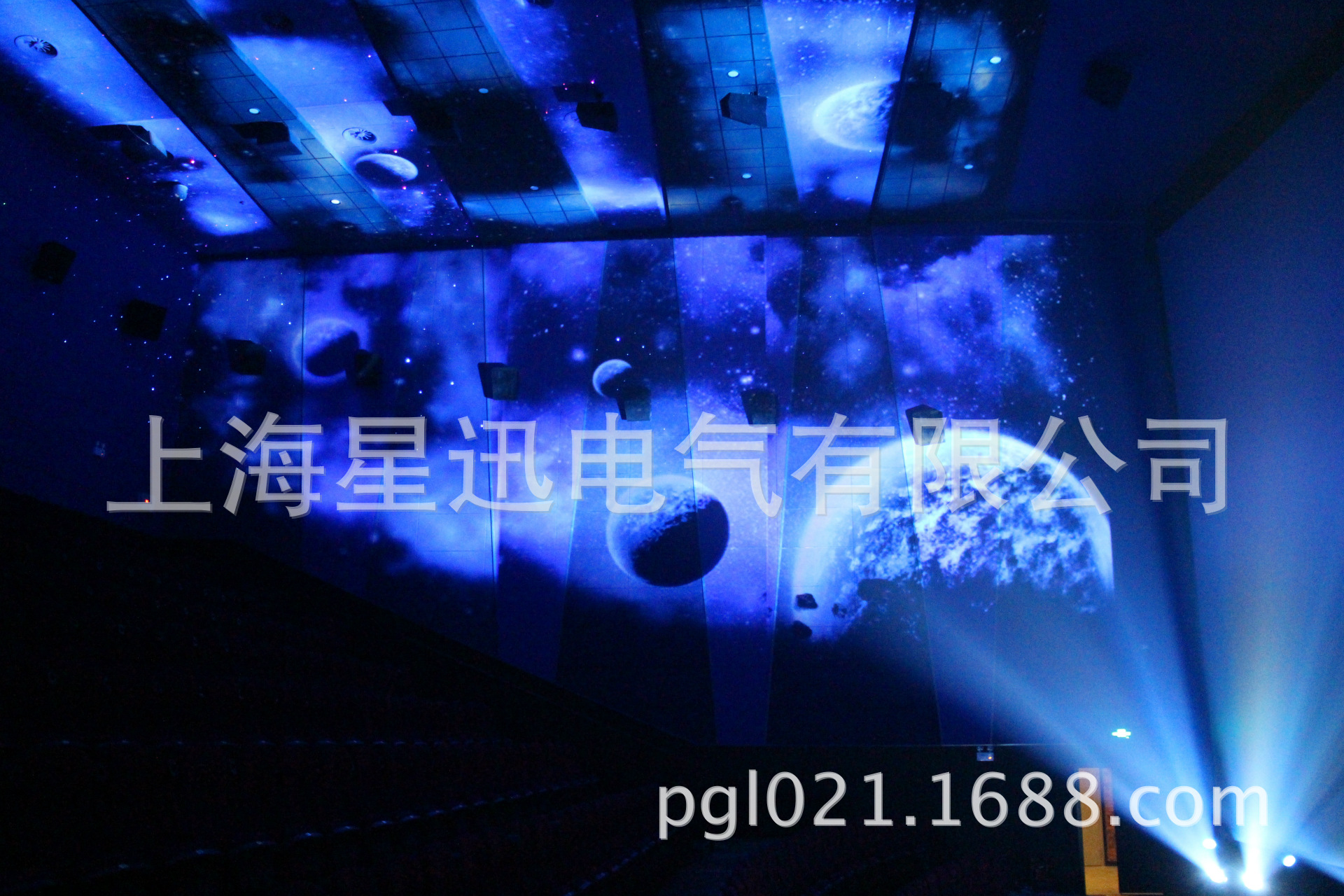 X1厂家直销 6000W建筑投影_ 户外建筑投影动态广告机