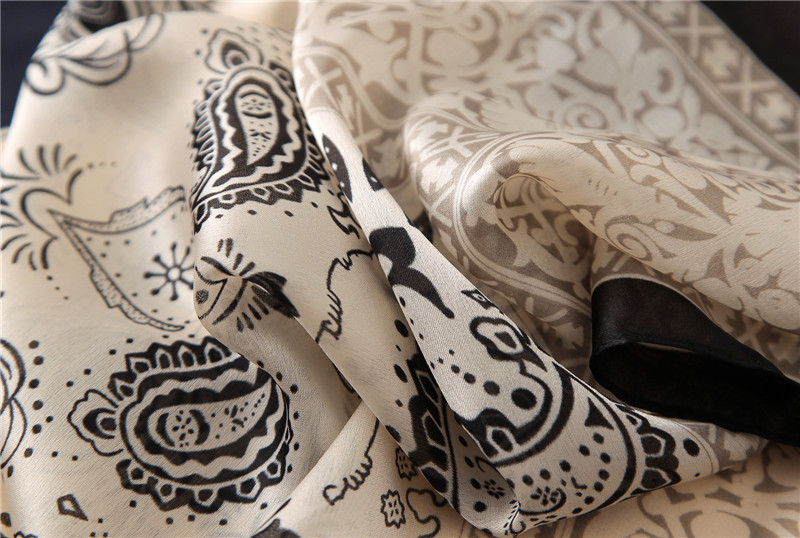 Femmes Rétro Style Classique Bloc De Couleur Satin Foulard display picture 8