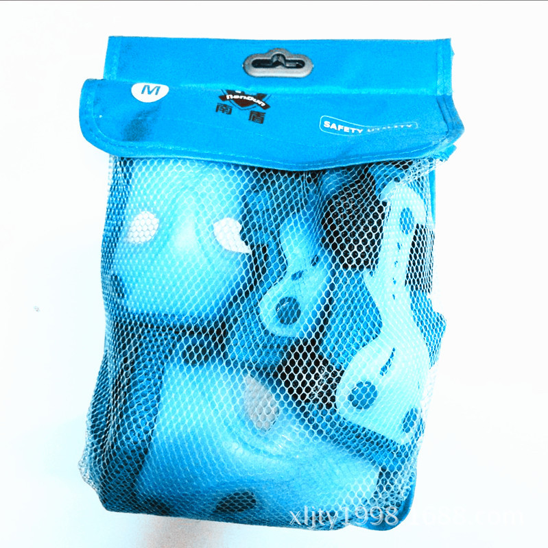 South Shields fluorescence Skating protective clothing Skate men and women Skating Roller skates protective clothing Set 6 Set of parts A generation of fat