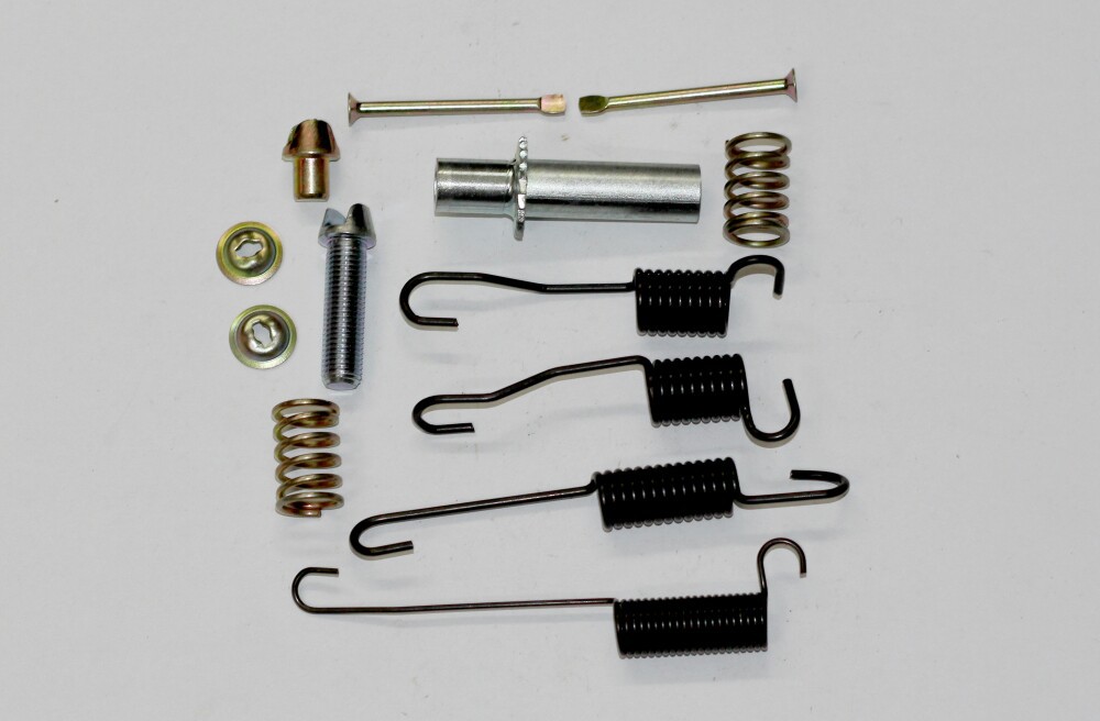 Aplicable a la zapata de freno trasera moderna kit de reparación de accesorios de freno resorte de tensión 583754 F000CHH100 en stock