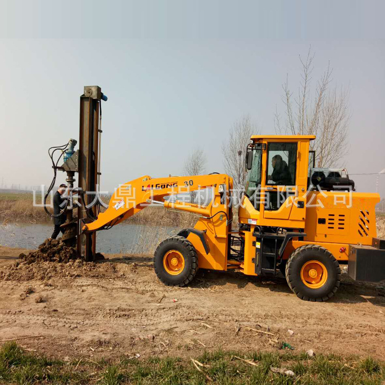 多功能电线杆打桩机 装载式电线杆打桩机 小型液压电线杆打桩机