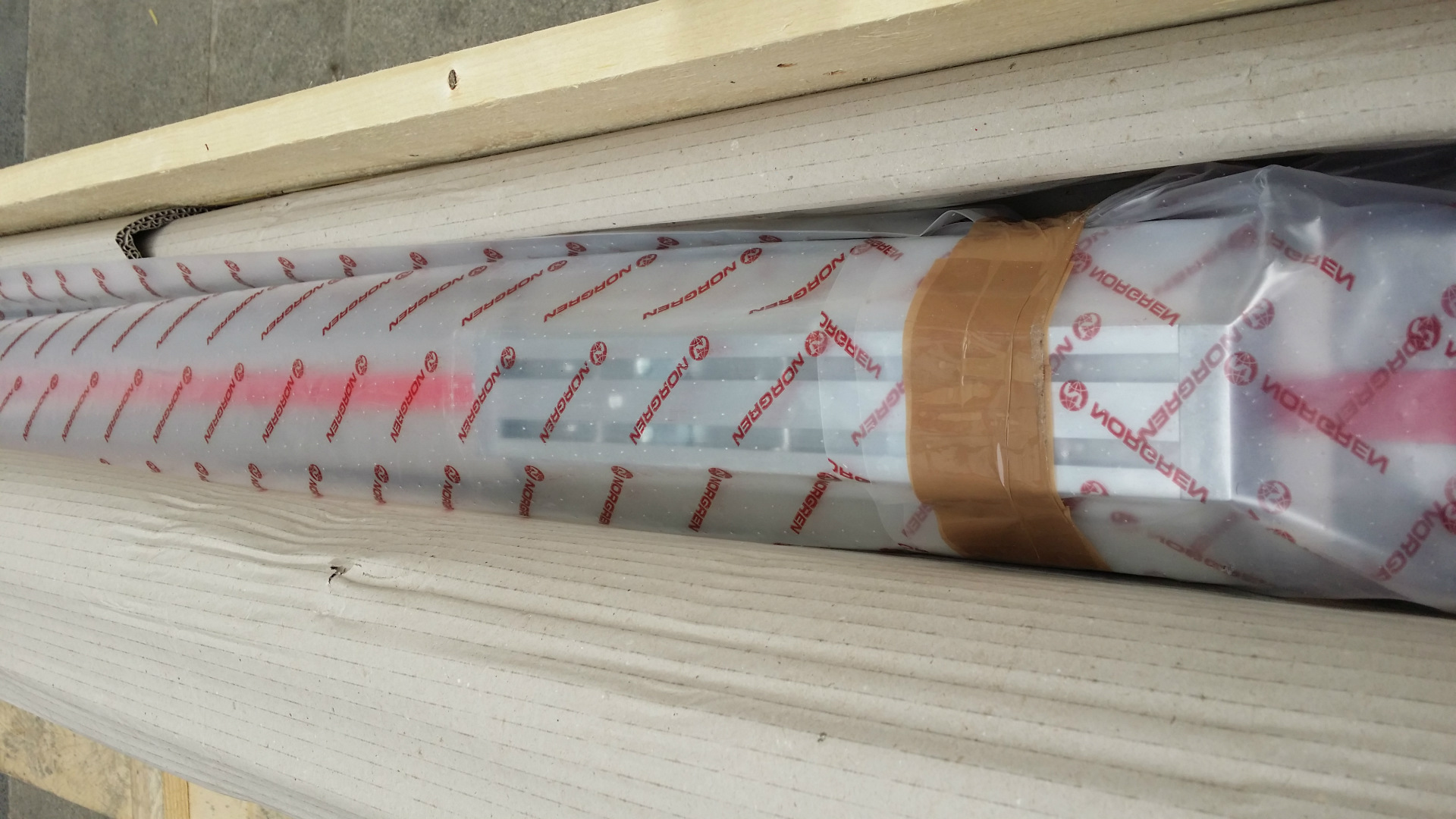 M/146032/MD/900/270无杆气缸NORGREN诺冠气缸现货