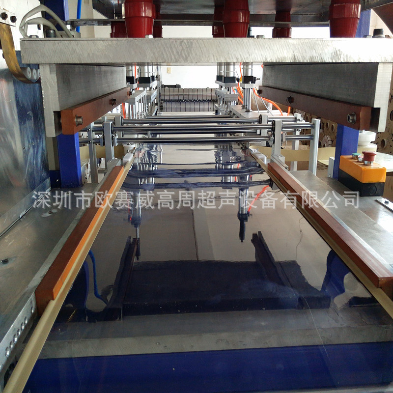 PVC透明软门帘自动化焊接设备,全自动软门帘生产设备,自动收料|ms