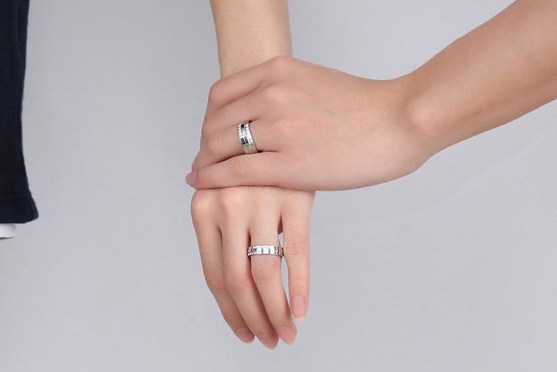 Fashion Geometric Stainless Steel Inlaid Zircon Rings 1 Piece