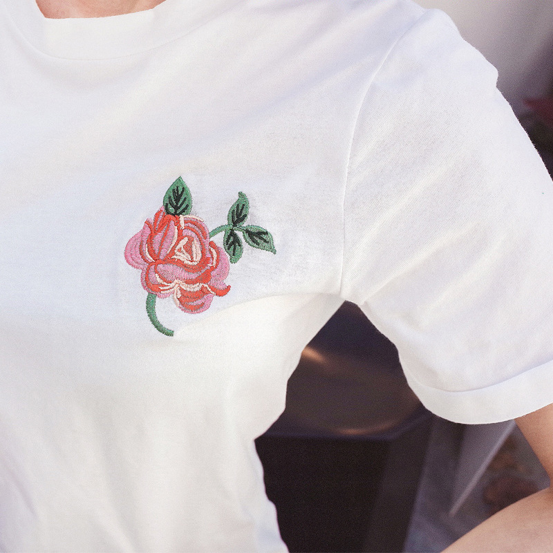 夏季复古女装玫瑰刺绣圆领短袖显瘦百搭T恤女装上衣