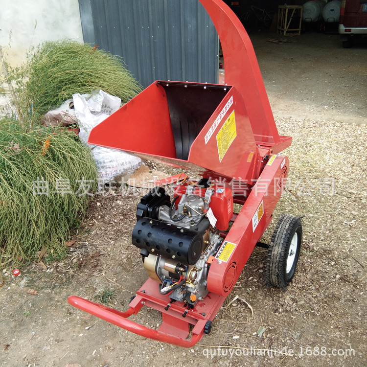 粗树枝粉碎设备 内蒙古果园碎枝机 桃树枝粉碎机 