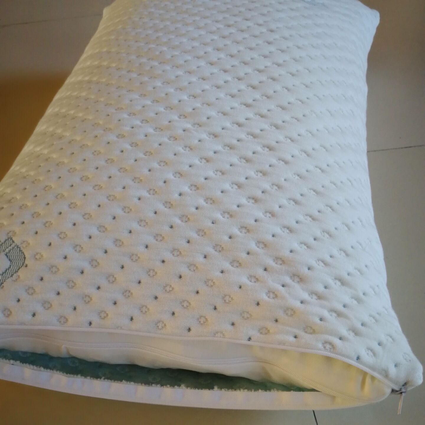 372FEBB3C401129CFEED54038868D3