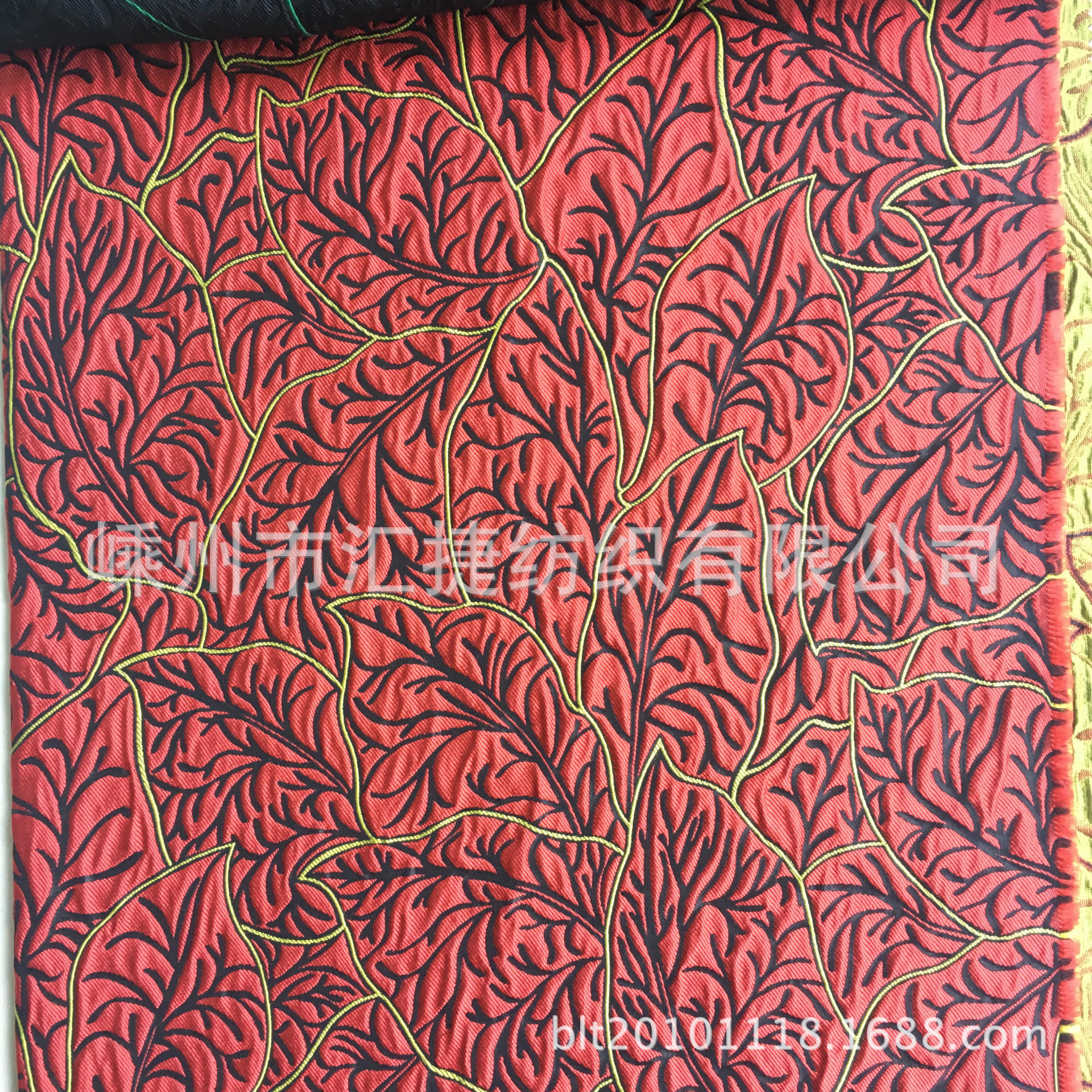 厂家色织提花时装面料梭织大花提花服装面料立体柔软提花面料