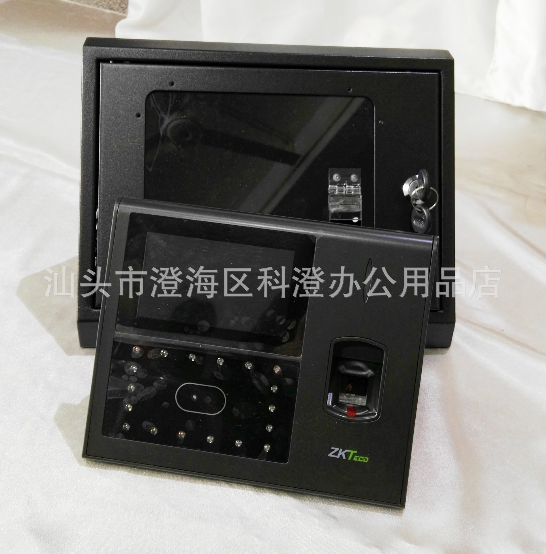 人脸识别考勤机防尘斜面保护盒温控盒  适用于中控智慧iface660