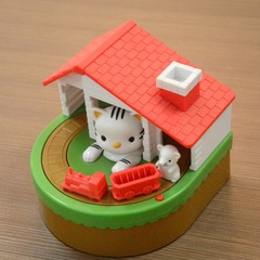 Japanese groceries new cat and mouse piggy bank cartoon children's music stealing money cat coin piggy bank cross-border