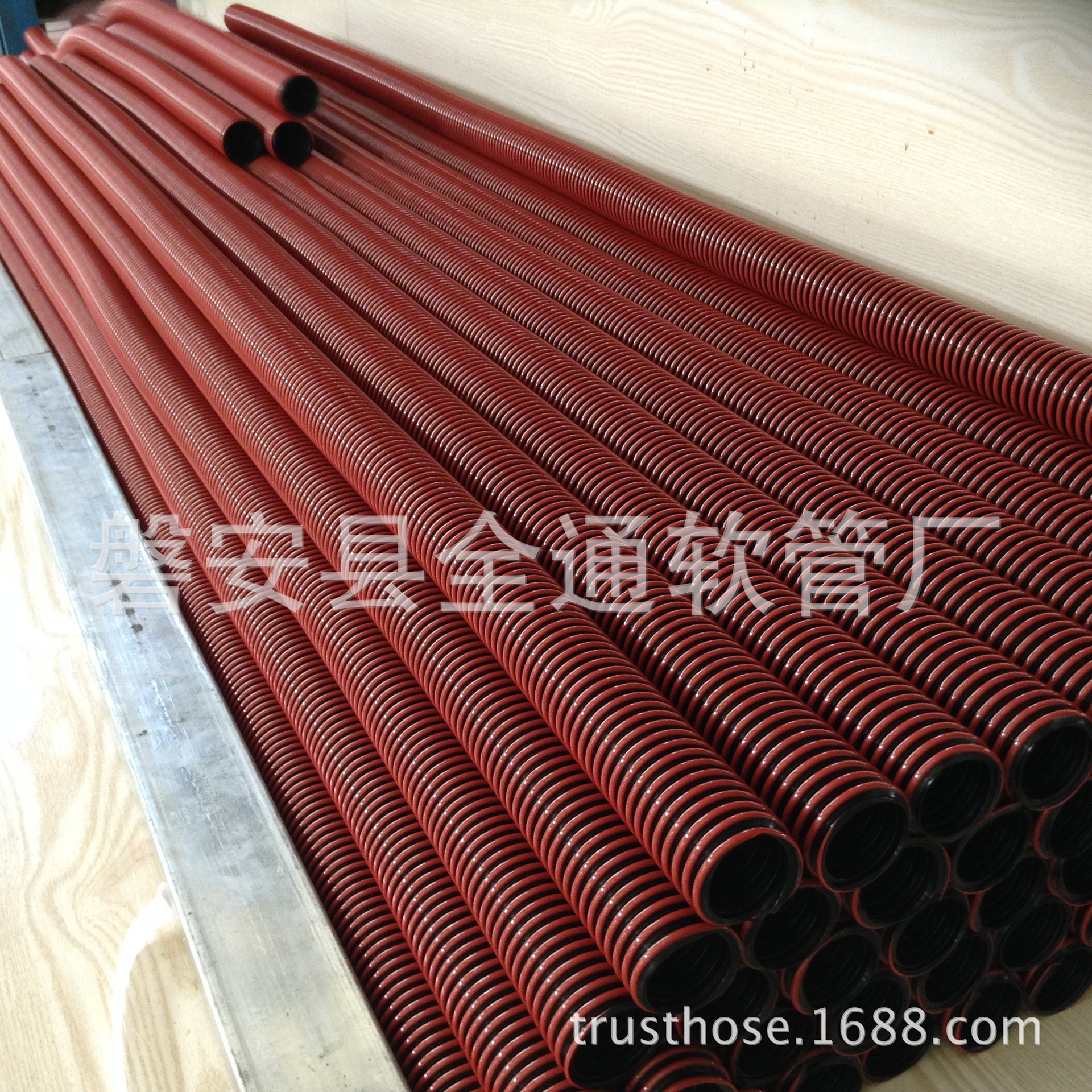 供应外径35毫米 耐老化耐磨损  无尘干磨机连接用EVA双色吸尘管