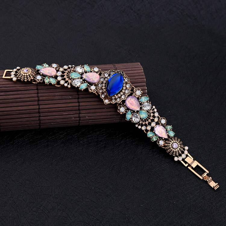 Occident and the United States alloy Diamond Bracelet NHQD4004