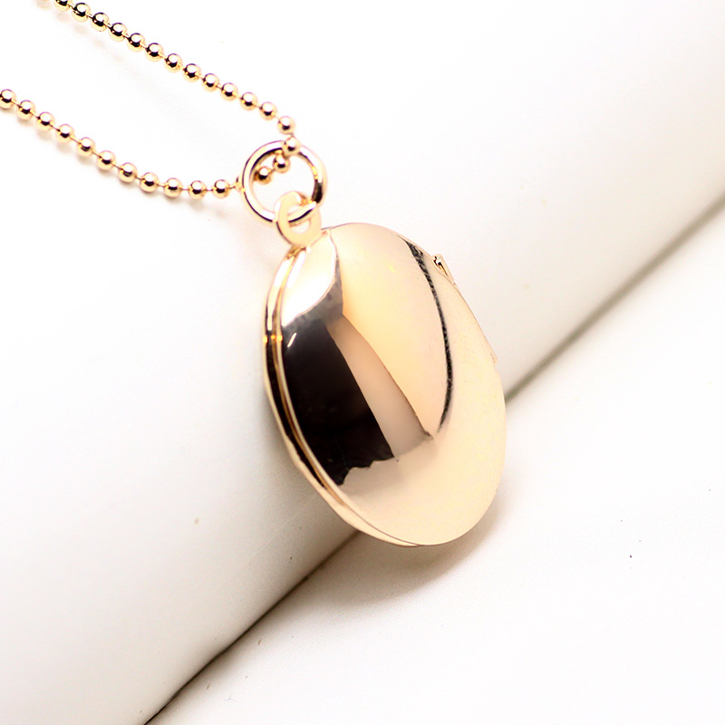 Oval, Heart Shape Pattern Unisex Gender Copper 18K Gold Plated Rose Gold Plated White Gold Plated Plating Oval Heart Shape Locket Necklace