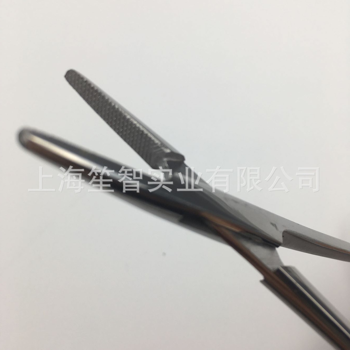 Aguja de acero inoxidable titular de la aguja 12. 5cm14cm aguja fina aguja de sutura titular en stock