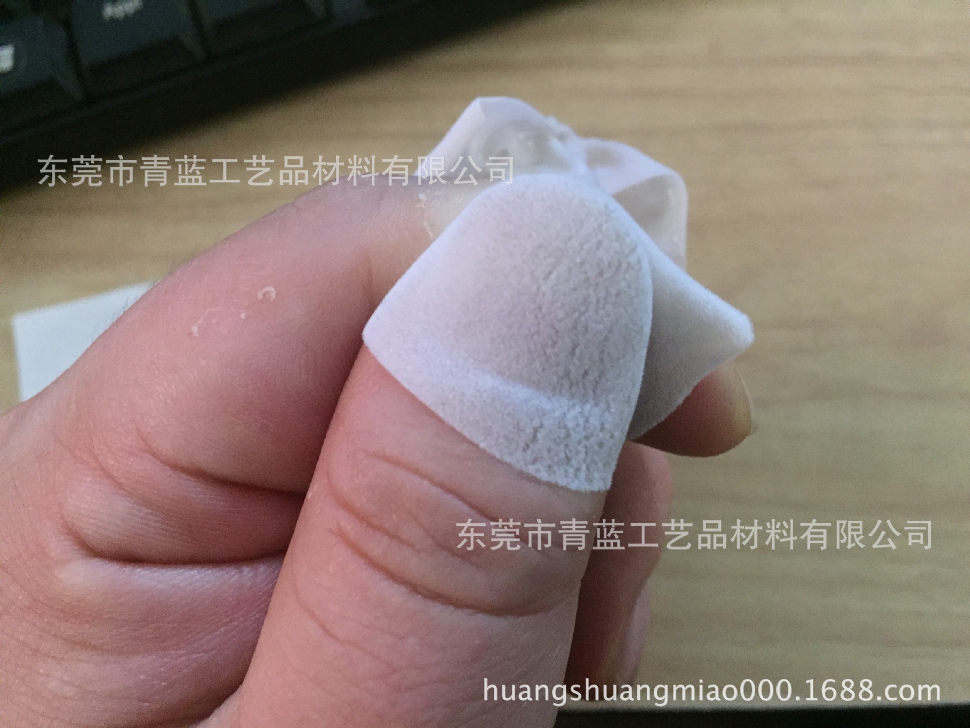 YX-314免烘烤耐水服装植绒胶