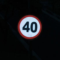 Factory direct sales of luminous road signs, luminous markers, luminous directional signs, luminous plaques, luminous signs, and road signs.