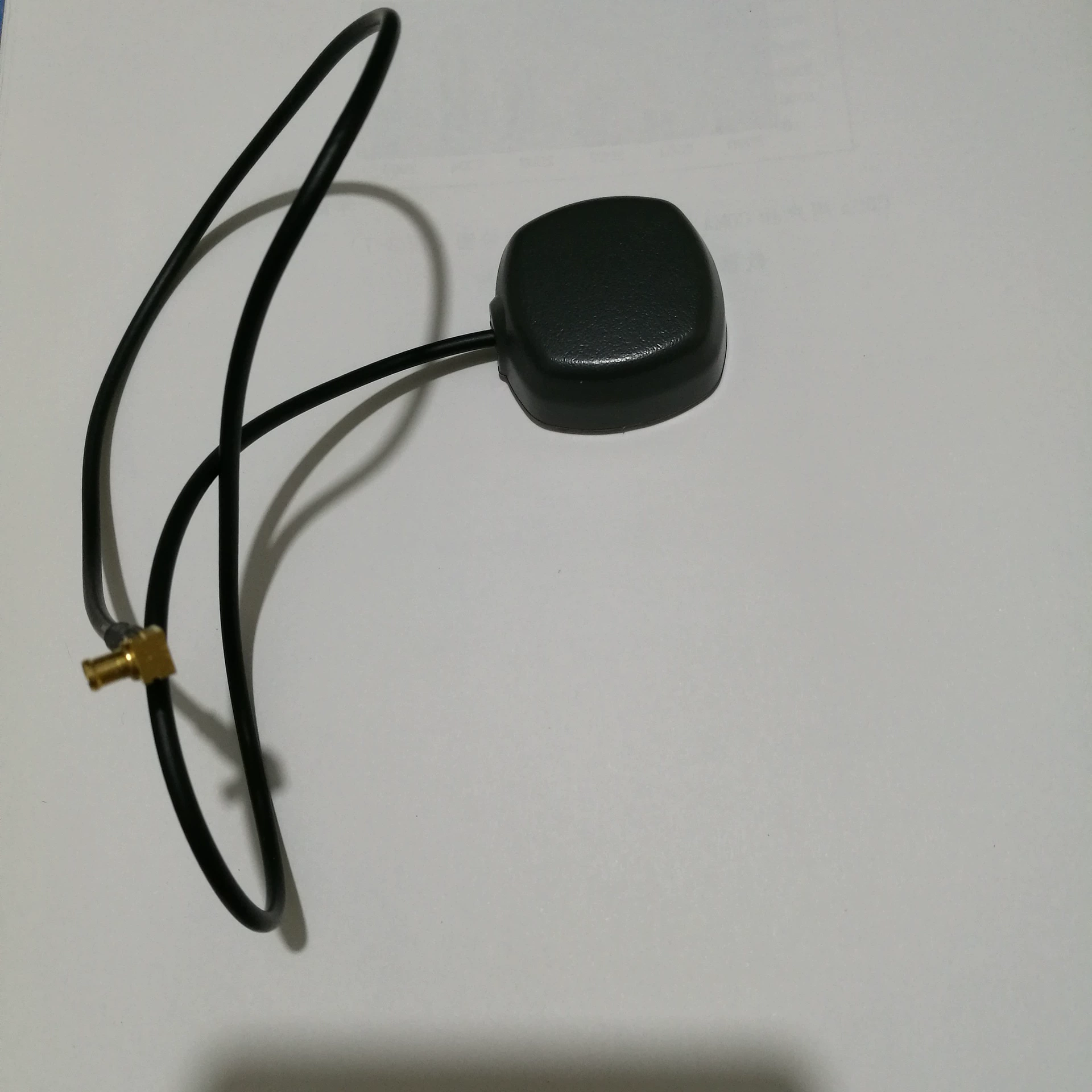 [Beidou антенна] Высокопроизводительный GPS/Beidou с инженерной съёмкой и картографированием RTK, очень маленький размер, пропускная способность 47 МГц