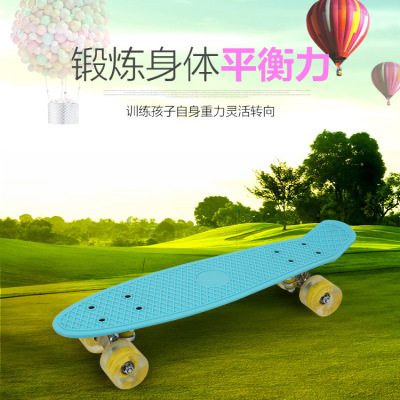 Manufactor Supplying The four round children Skate Highway Brush Street Maple board children major Skate Can wholesale