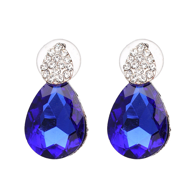 Hot Jewelry High-end Elegant Ladies Earrings display picture 3