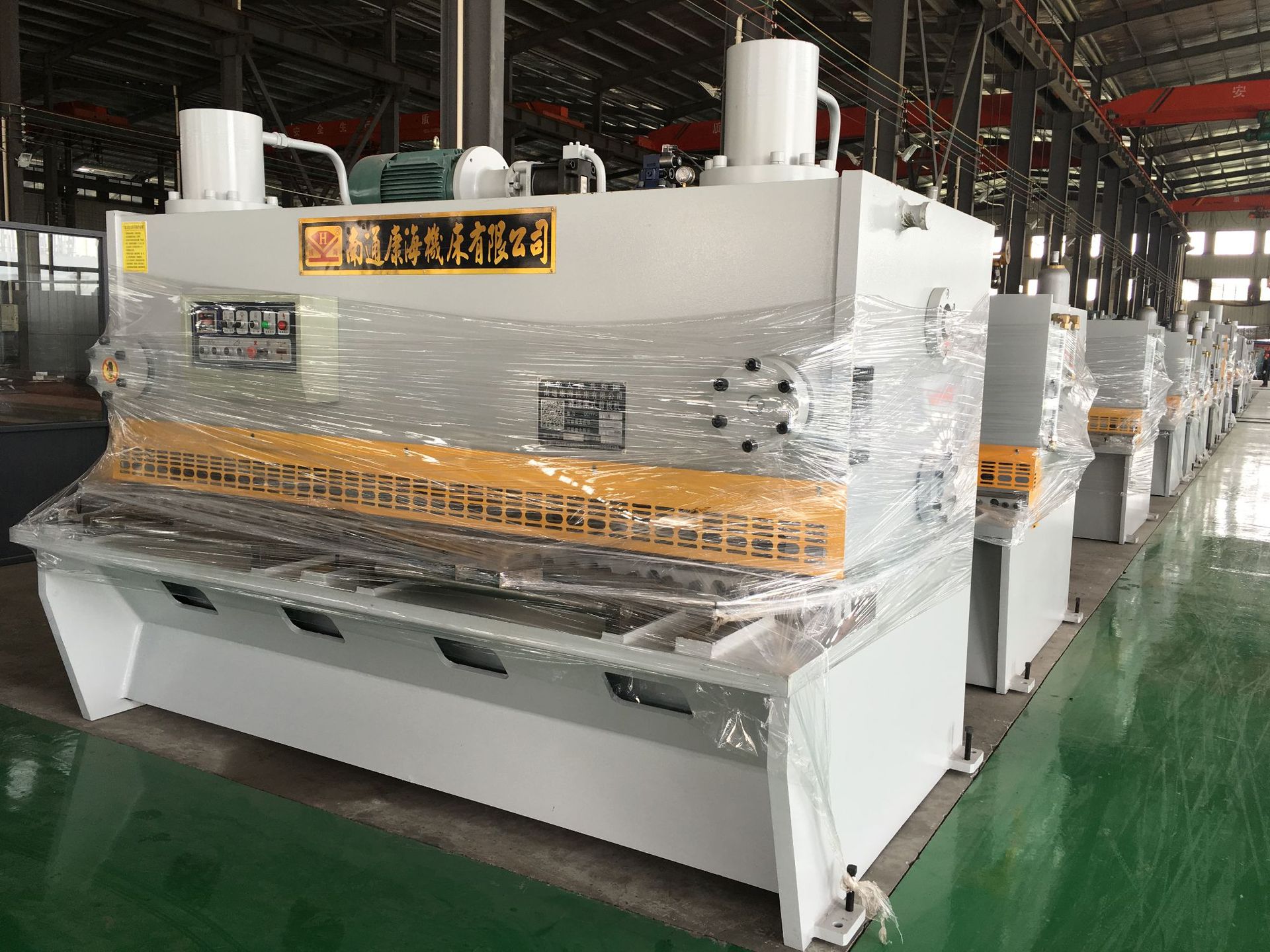 QC11Y-16x2500液压剪板机,闸式剪板机