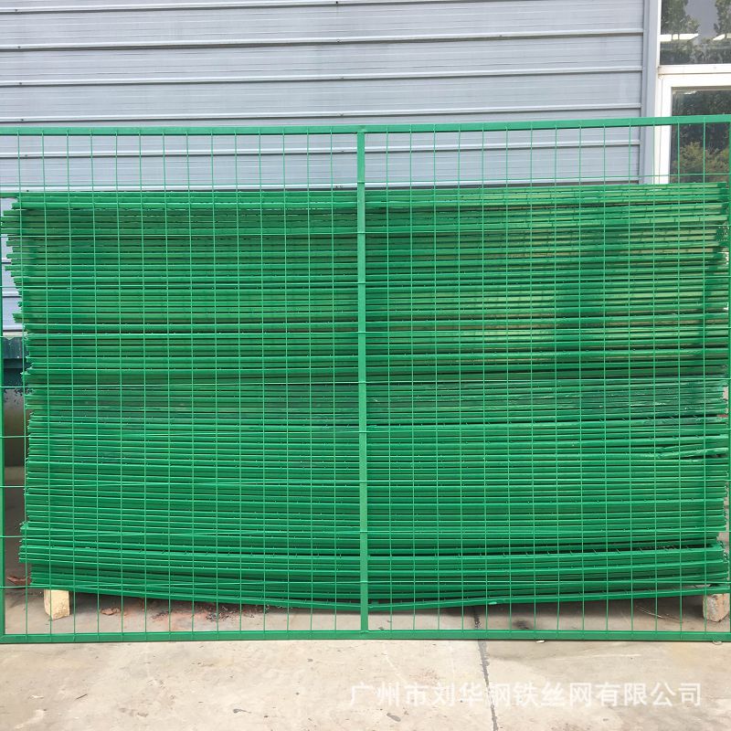 现货厂区框架护栏网 小区围栏 双边框护栏网 道路中央绿化护栏网