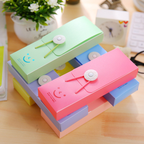 Creative Plastic Stationery Box Korean Smile Button Pen Box Candy Color Cute Smile Pencil Box Manufacturer Wholesale T