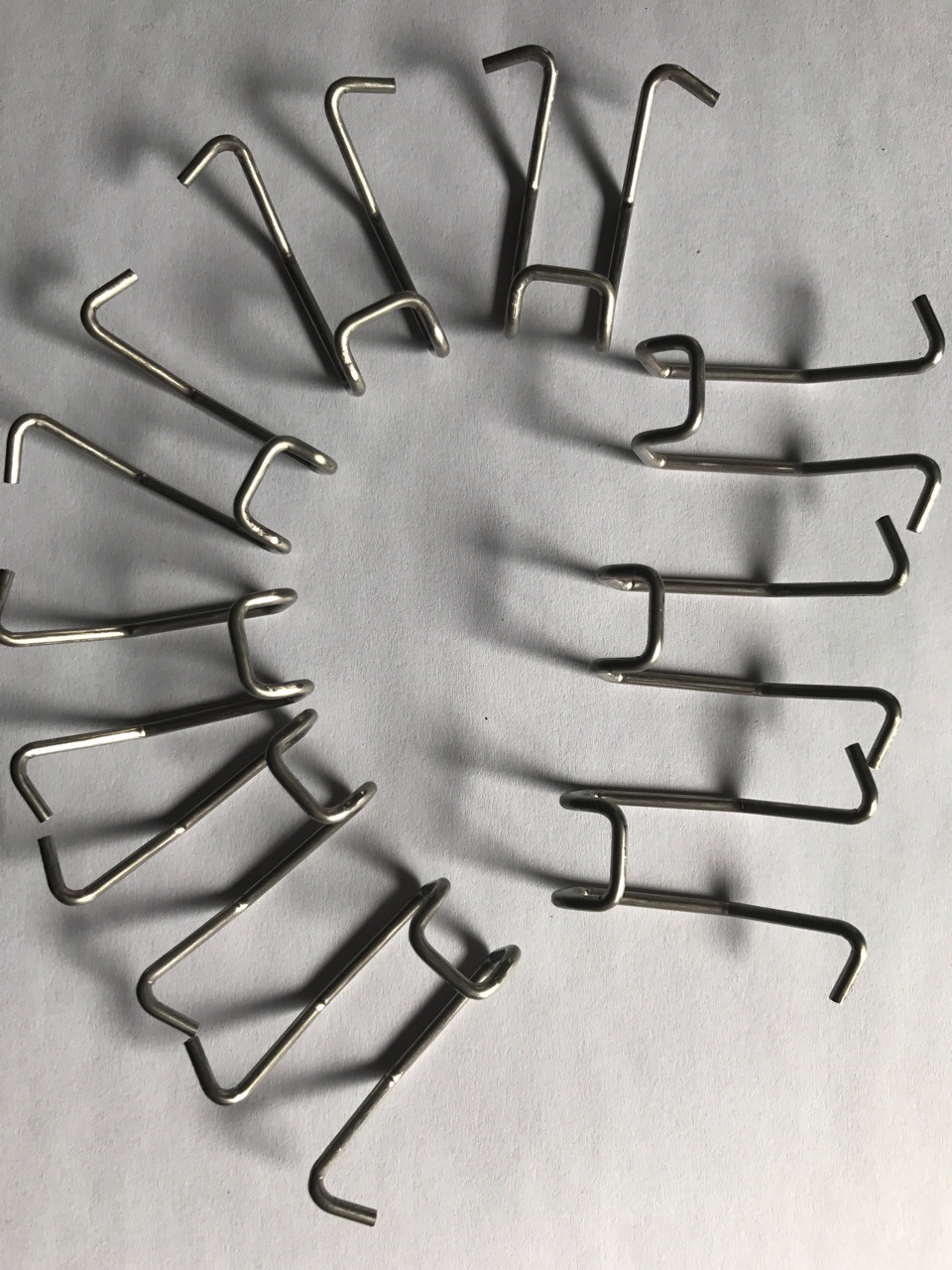 厂家批发搭扣压紧支架 不锈钢挂钩 异形弹簧 无痕弹簧钩|ms