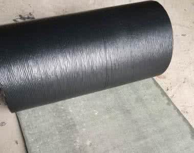 沥青路面抗裂贴 道路防裂贴抗裂贴路面施工材料