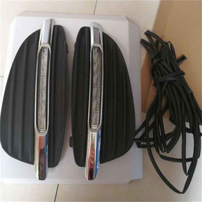 适用于16-18新威霆日行灯v260日间行车灯 奔驰V级 V-class LED