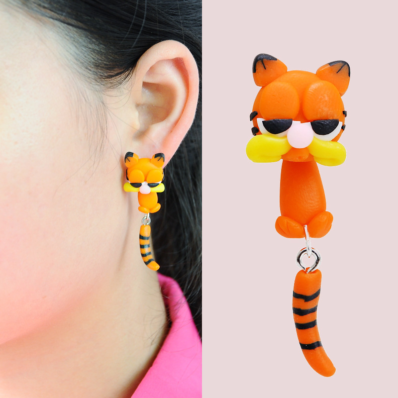 Garfield Earrings Side View