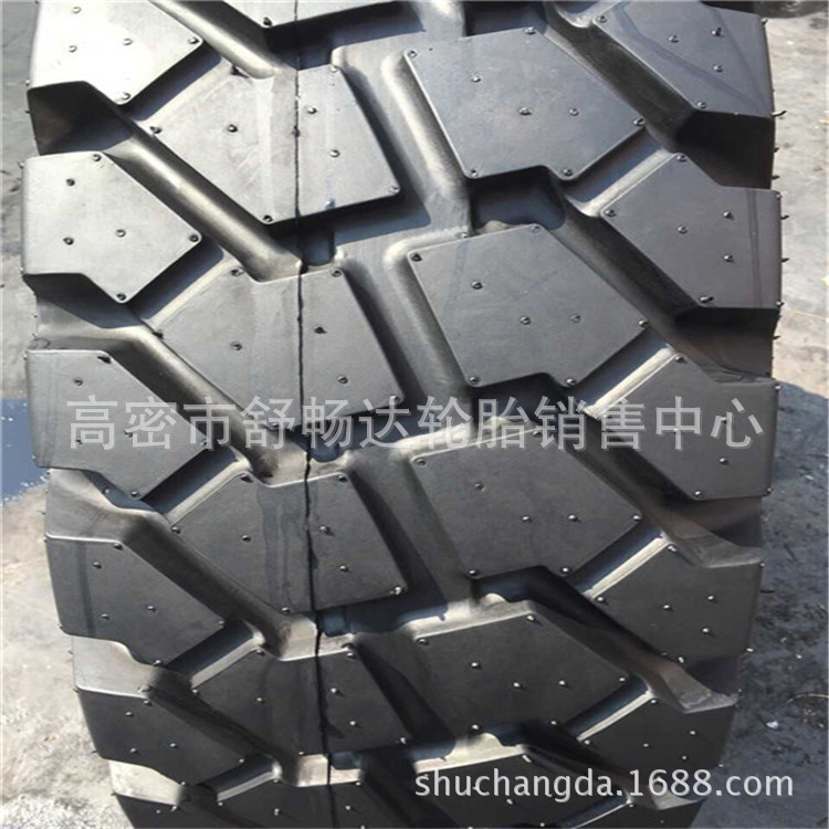 现货供应16.00R20吊车轮胎越野牵轮胎引车轮胎16.00-20
