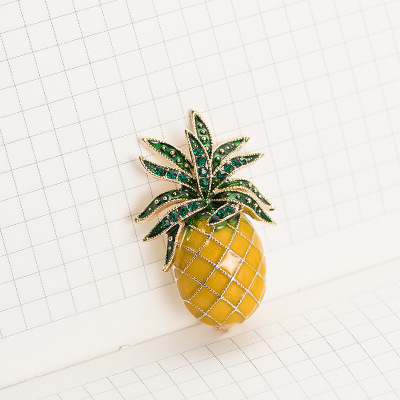 Korean Edition lemon fruit high-grade Sternum natural Pearl pineapple alloy Drip Brooch Clothing Accessories wholesale