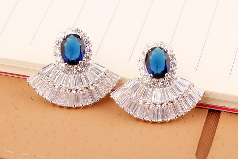 Zircon Exaggerated Earrings European and American Fashion Party Bride Wedding Jewelrypicture3