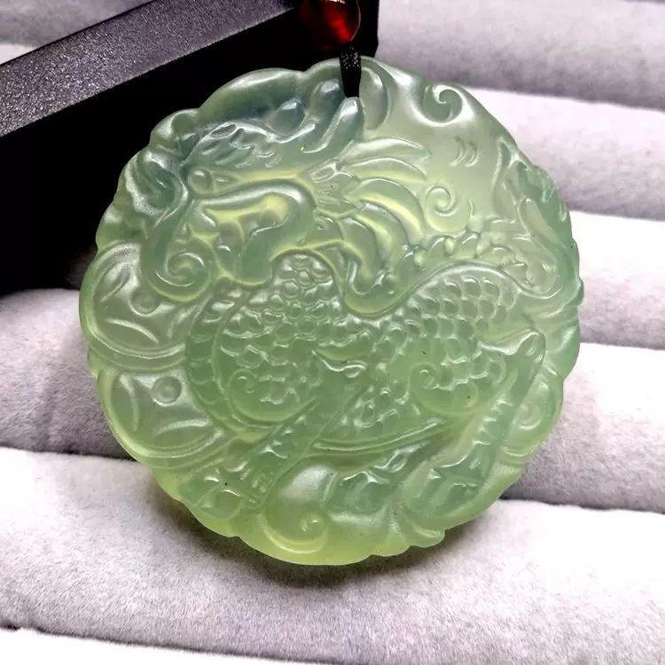 Natural ore jade, fashionable pendant for men and women