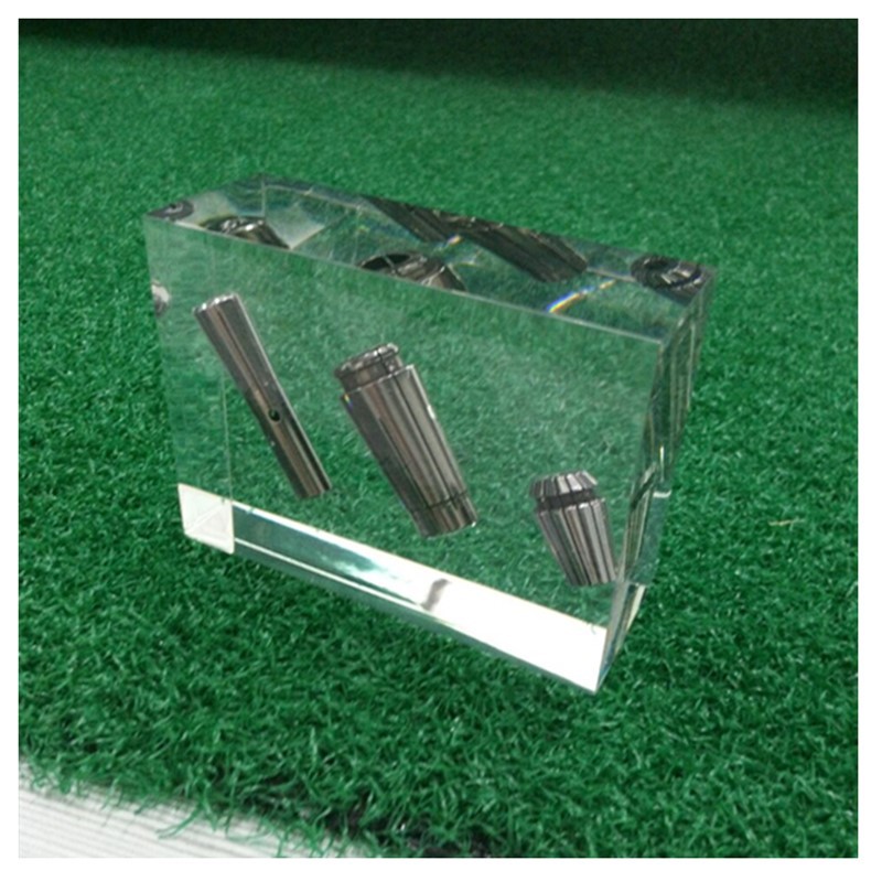 厂家亚克力展示方块 树脂内埋刀头展示方块 尺寸logo可宇明