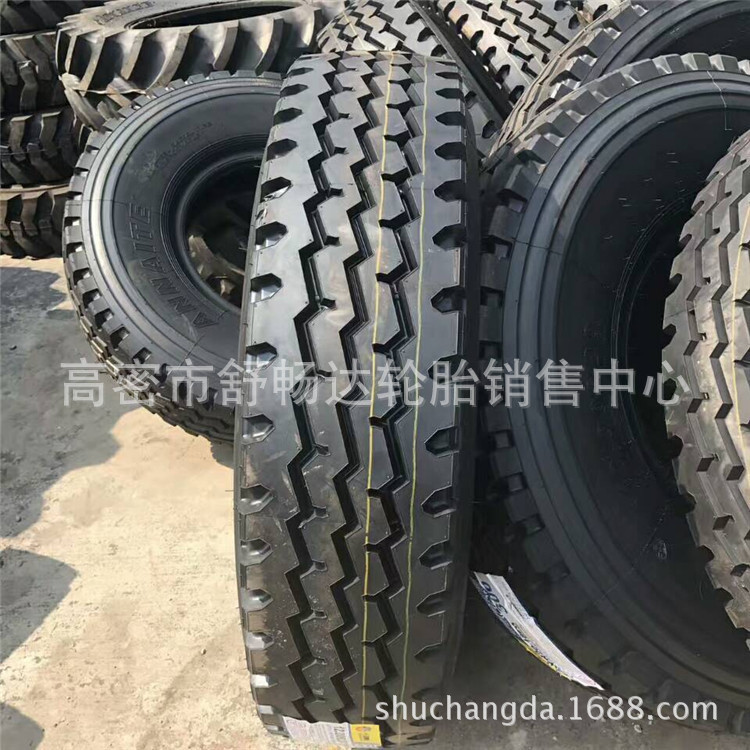 厂家供应吊车轮胎12.00R24卡车钢丝轮胎1200-24