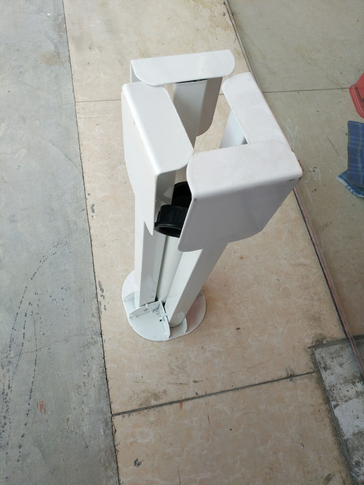 太阳伞折叠十字架底座伞座经济沙滩遮阳伞支撑铁架批发可折叠