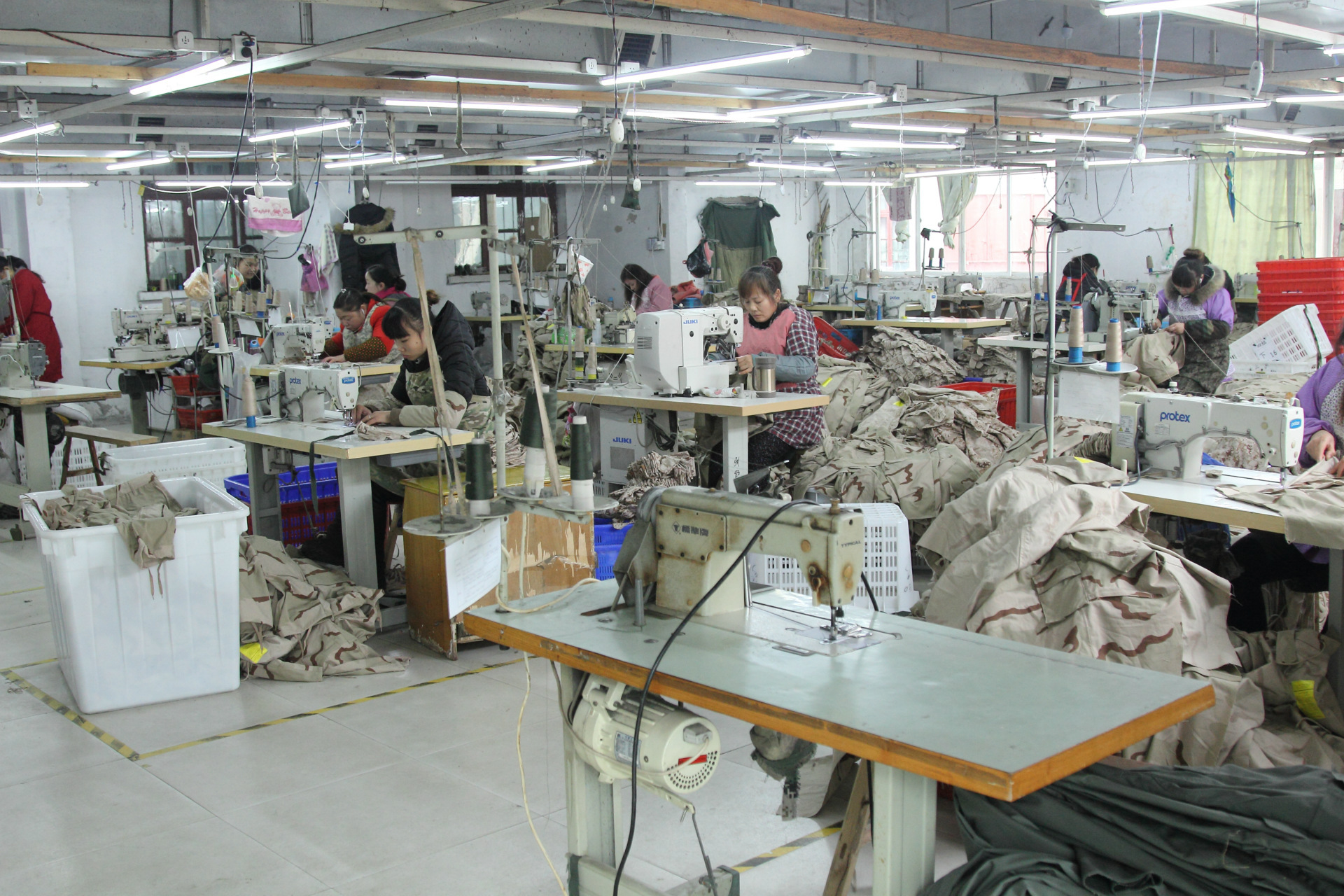 来样来图定制加工迷彩服作训服工作服